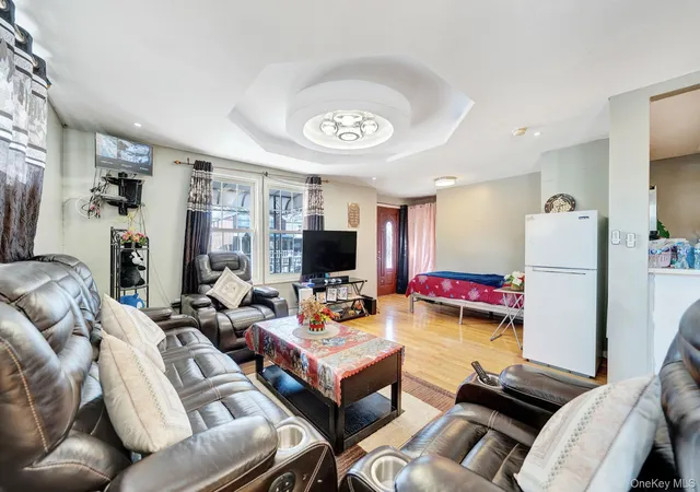 Photo 3 of Sale Pending at 10967 131st Street, New York, NY 11420 | MLS# 955591 | Listing updated on 2026-08-31