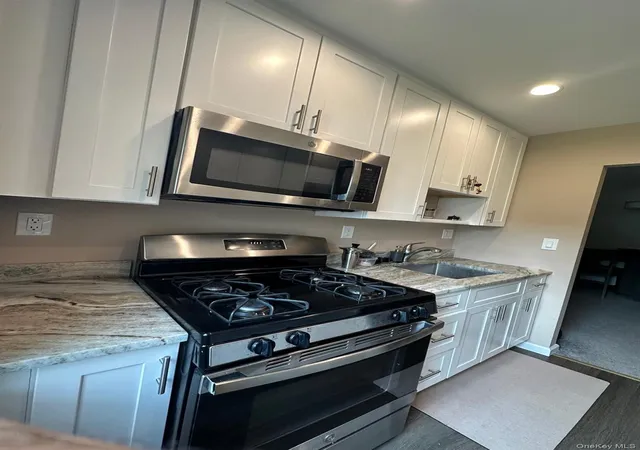 Photo 1 of Condo for sale at 5 Oakdale Manor #B14, Suffern, NY 10901 | MLS# 955615 | Listing updated on 2026-09-12