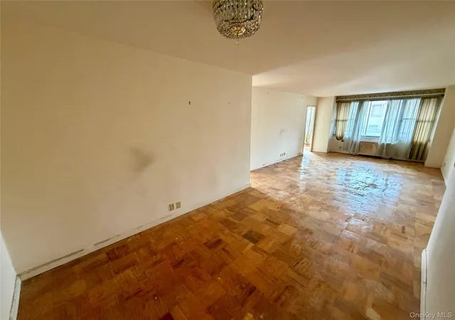 4th image of Gerard Towers, New York, NY 11375