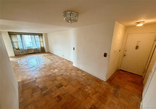 5th image of Gerard Towers, New York, NY 11375