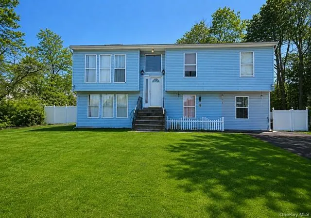 Photo 1 of Sale Pending at 54 Beacon St, Brookhaven, NY 11967 | MLS# 955949 | Listing updated on 2026-08-14