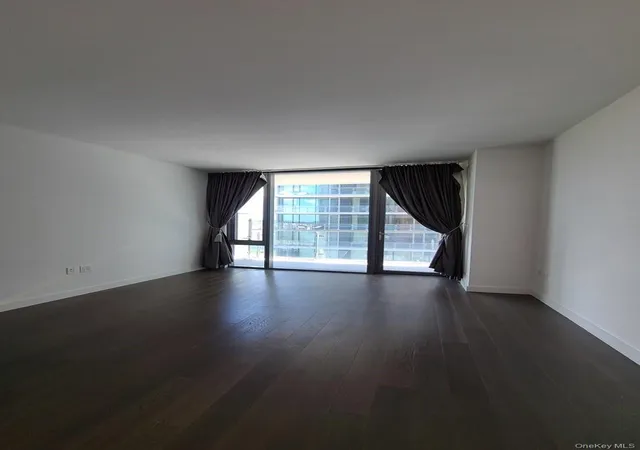 Photo 3 of Condo for sale at 13105 40th Road #11T, Flushing, NY 11354 | MLS# 955971 | Listing updated on 2026-01-28