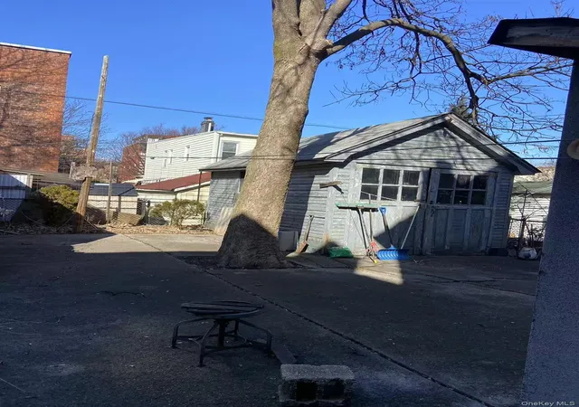 Photo 3 of Sale Pending at 8621 59th Avenue, Elmhurst, NY 11373 | MLS# 956116 | Listing updated on 2026-01-31