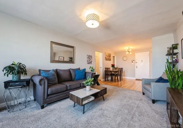 Photo 4 of House for sale at 54-40 Little Neck Pkwy #6M, Little Neck, NY 11362 | MLS# 956137 | Listing updated on 2026-05-02