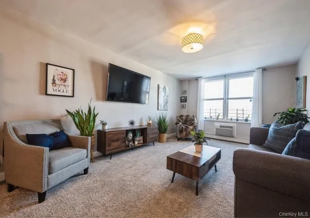 1st image of 54 40 Little Neck Pkwy #6M, Little Neck, NY 11362 | MLS# 956137