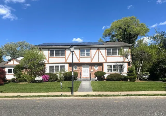 Photo 3 of Sale Pending at 28 Polo Rd, North Hempstead, NY 11023 | MLS# 956157 | Listing updated on 2026-08-27