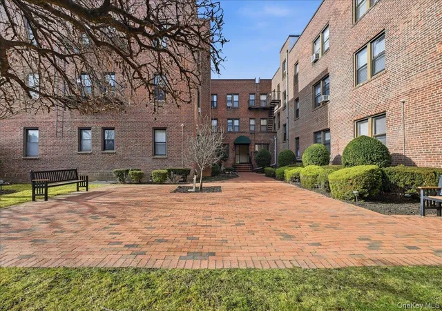 23rd image of 222 7th St #1K, Hempstead, NY 11530 | MLS# 956285