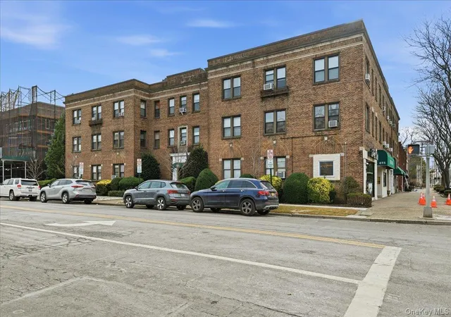 4th image of 222 7Th St #1K, Hempstead, NY 11530 | MLS# 956285