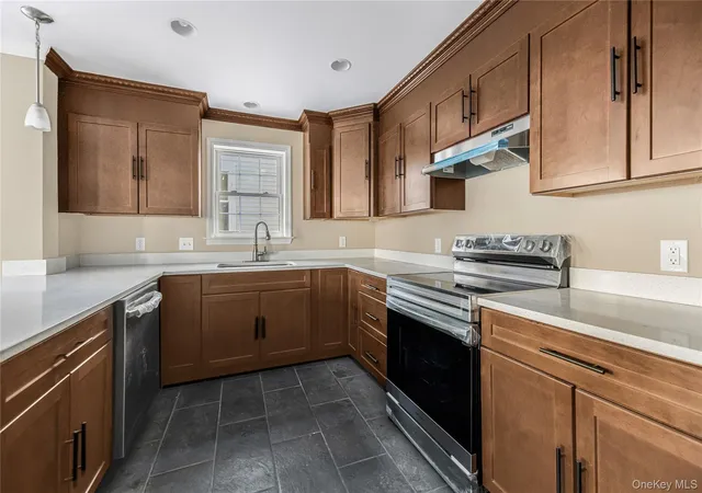 Photo 4 of House for sale at 316 E 4th Street, Mount Vernon, NY 10553 | MLS# 956341 | Listing updated on 2026-10-10