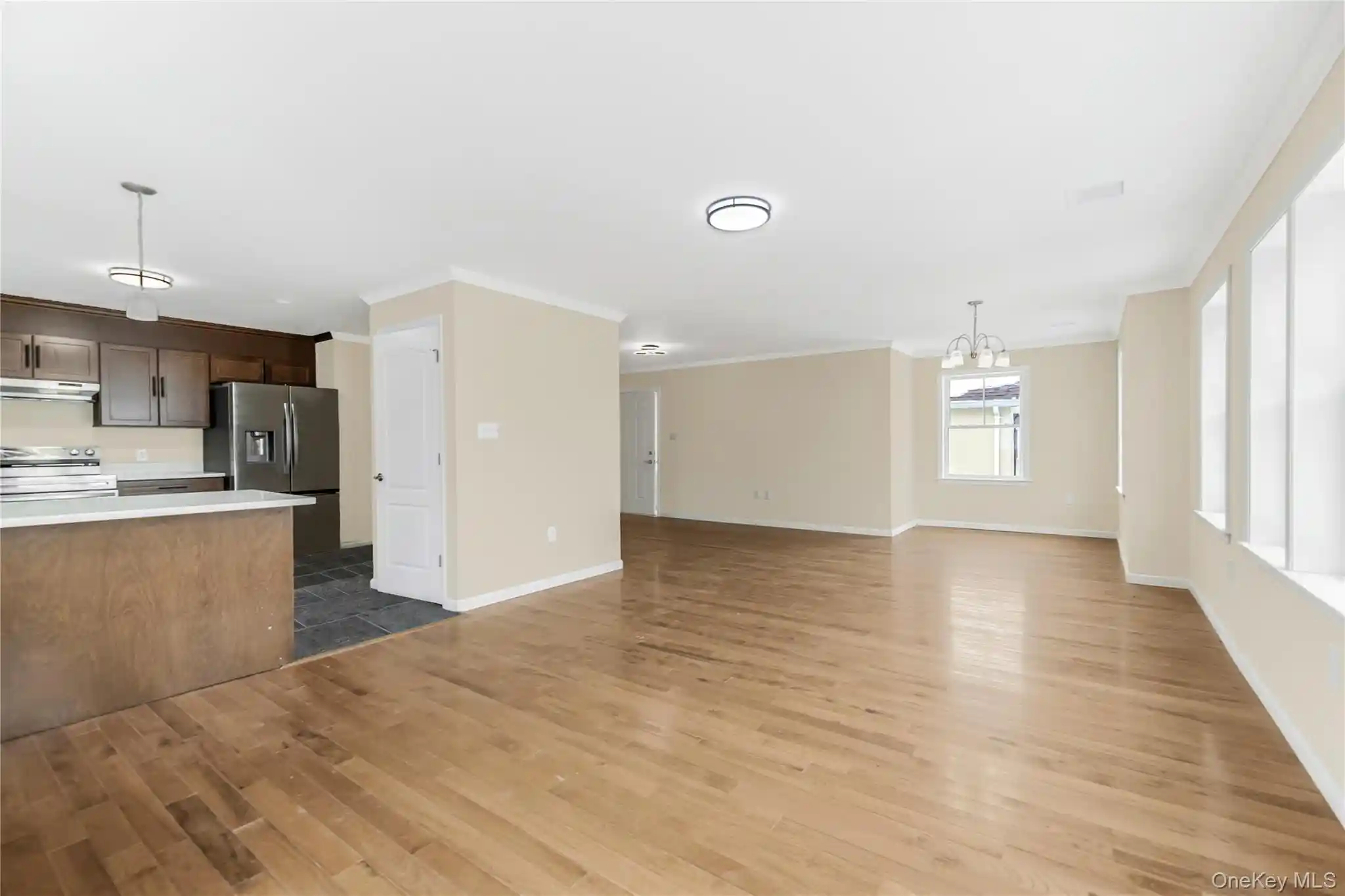 Listing Photo 2 - Condo for sale in 320 E 4th St located at 320 E 4th St, Mount Vernon, NY 10553 - Unit 320 E 4th Street