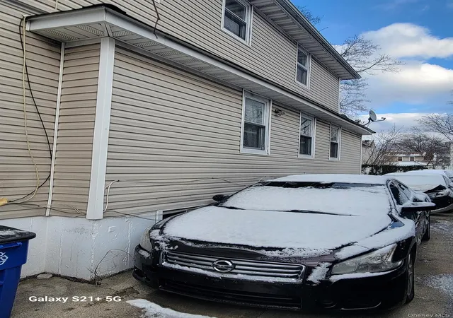 3rd image of 14421 230Th Pl, Laurelton, NY 11413 | MLS# 956351