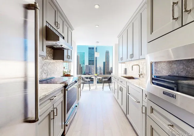 Photo 3 of Condo for sale at 641 5th Avenue #29D, New York, NY 10022 | MLS# 956378 | Listing updated on 2026-06-10