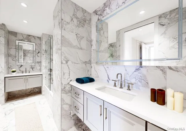 Photo 4 of Condo for sale at 641 5th Avenue #29D, New York, NY 10022 | MLS# 956378 | Listing updated on 2026-06-10