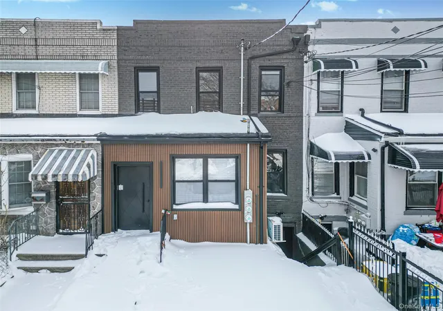 Photo 1 of Sale Pending at 962 East 221 St, Bronx, NY 10469 | MLS# 956380 | Listing updated on 2026-07-08