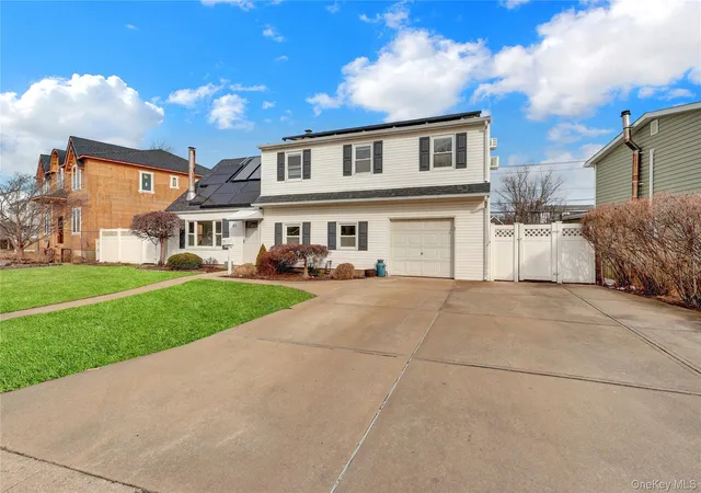 Photo 1 of Single family home for sale at 31 Bluespruce Rd, Hempstead, NY 11756 | MLS# 956416 | Listing updated on 2026-10-07