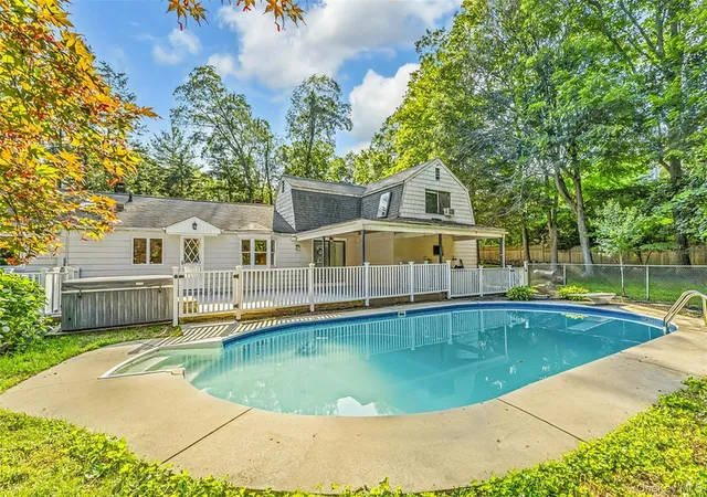 5th image of 8 West Ln, Lewisboro, NY 10590 | MLS# 956429