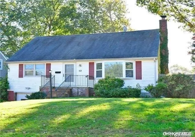 17th image of 62 Murdock St, Huntington, NY 11746 | MLS# 956651