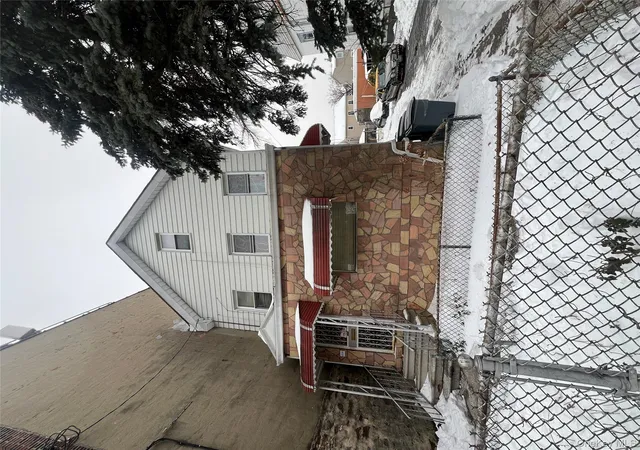 Photo 3 of Sale Pending at 838 E 226th Street, Bronx, NY 10466 | MLS# 956705 | Listing updated on 2026-08-11