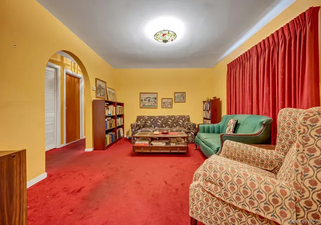 Photo 2 of House for sale at 101 Edgewater Park #D, New York, NY 10465 | MLS# 956751 | Listing updated on 2026-10-24