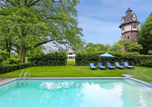 Photo 3 of Mansion for sale at 15 Sarosca Farm Ln, Purchase, NY 10577 | MLS# 956753 | Listing updated on 2026-10-15