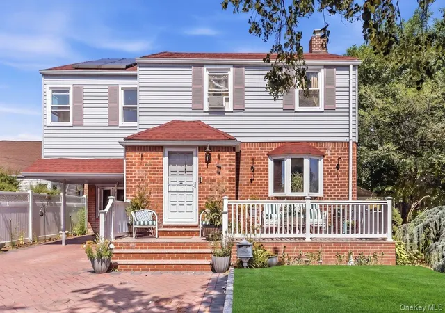 3rd image of 208 Emily Ave, Hempstead, NY 11003 | MLS# 956880