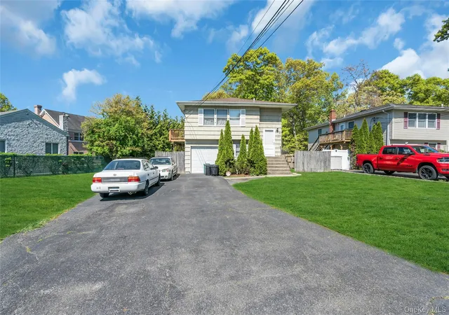1st image of 106 Summit Dr, Smithtown, NY 11787 | MLS# 956909