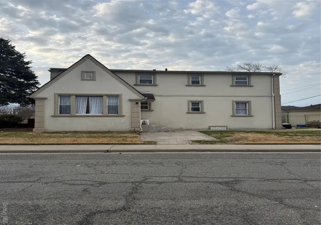 9th image of 56 Beach Dr, Hempstead, NY 11566 | MLS# 957150