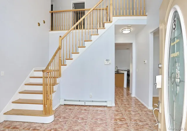 3rd image of 3 Polo Ct, Suffern, NY 10901 | MLS# 957173