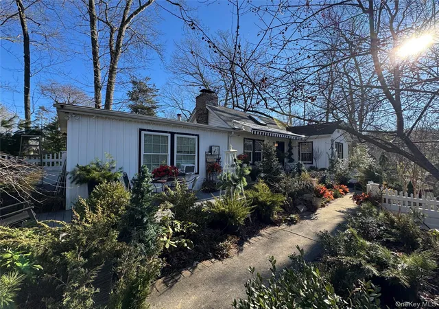 2nd image of 136 Beach Rd, Wading River, NY 11792 | MLS# 957671