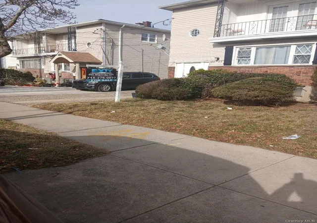 Photo 3 of Sale Pending at 255-29 149th Road, Rosedale, NY 11422 | MLS# 957696 | Listing updated on 2026-10-08