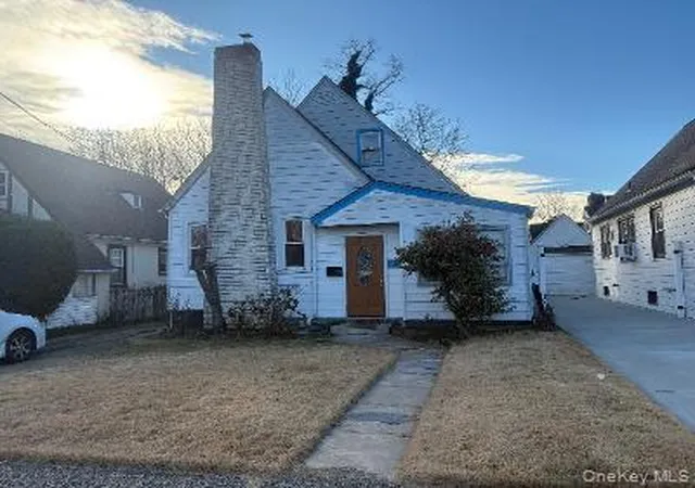 1st image of 980 Wallace Ave, Hempstead, NY 11510 | MLS# 957702