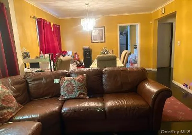 3rd image of 980 Wallace Ave, Hempstead, NY 11510 | MLS# 957702