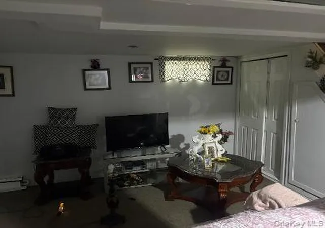 10th image of 980 Wallace Ave, Hempstead, NY 11510 | MLS# 957702