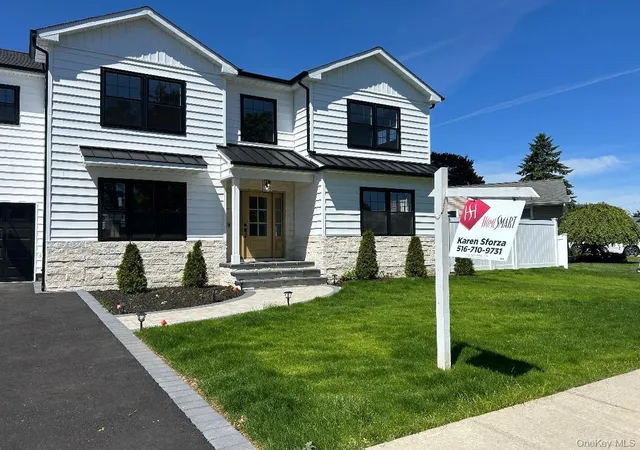 1st image of 26 Essex Rd, Oyster Bay, NY 11714 | MLS# 957735