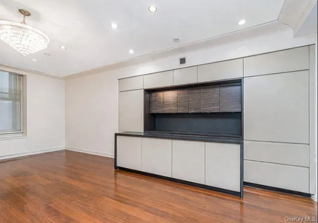 Photo 4 of Condo for sale at 55 Wall St #530, New York, NY 10005 | MLS# 957764 | Listing updated on 2026-06-07