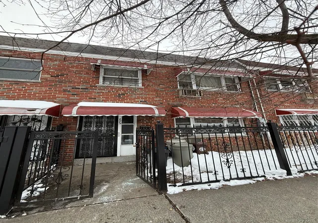 1st image of 4013 De Reimer Ave, Bronx, NY 10466 | MLS# 957939