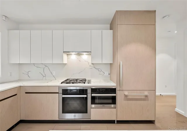 5th image of 13327 39Th Ave, New York, NY 11354