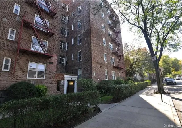 18th image of 3965 51st Street #1C, Woodside, NY 11377 | MLS# 958133