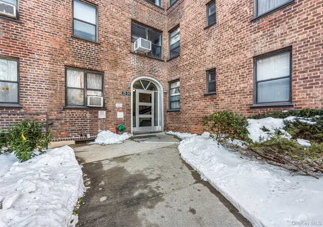2nd image of 25-34 Union St #5G, Flushing, NY 11354 | MLS# 958146