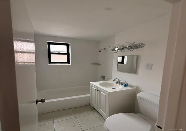 Photo 4 of Sale Pending at 103-25 68th Avenue #6G, Forest Hills, NY 11375 | MLS# 958202 | Listing updated on 2026-09-25