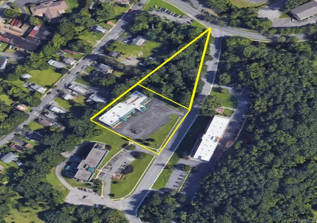 1st image of 21 Cerone Pl, Newburgh (city), NY 12550 | MLS# 958221