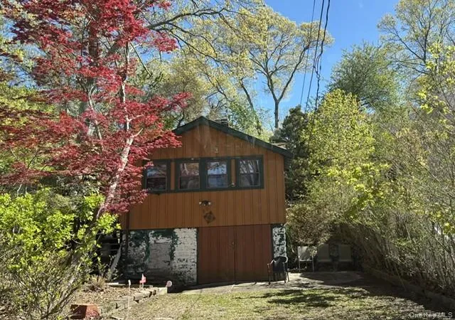 Photo 3 of Single family home for sale at 40 Hawthorne Rd, Brookhaven, NY 11778 | MLS# 958235 | Listing updated on 2026-08-26