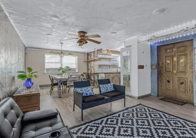 Listing Photo 4 - Condo for sale in building located at 113 Bch 60Th St, New York, NY 11692 - Unit #95