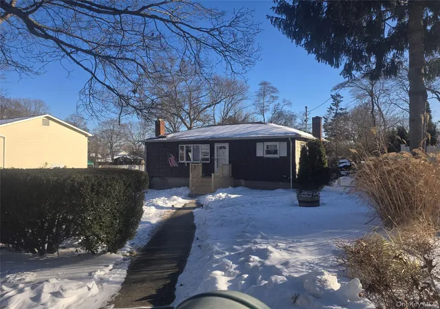 Single family home for sale at 20 Birch Ave, Farmingville, NY 11738 | MLS# 958480 | Listing updated on 2026-05-12