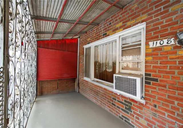 Photo 3 of Sale Pending at 1108 Willmohr St, Brooklyn, NY 11212 | MLS# 958527 | Listing updated on 2026-03-04