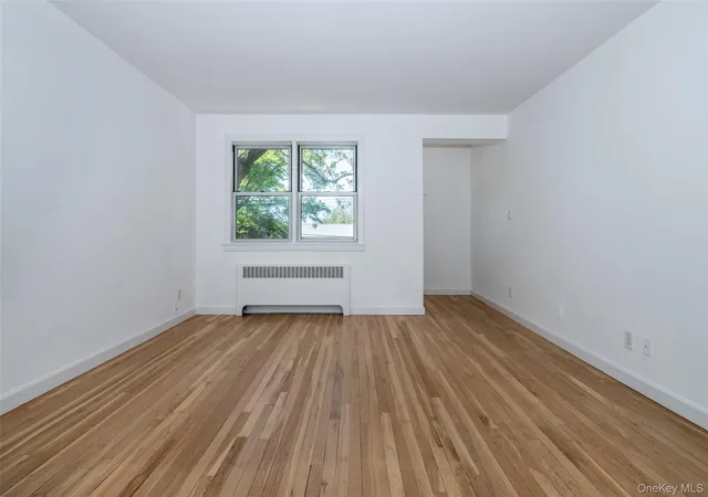 Homes for sale in Greenburgh, NY | 161 S Buckhout St #161, Greenburgh, NY 10533 | MLS# 958534