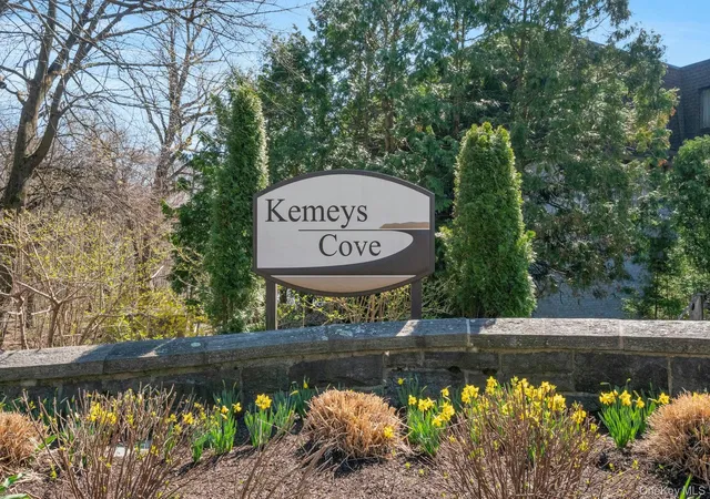 Homes for sale in Ossining, NY | 311 Kemeys Cvs, Ossining, NY 10510 | MLS# 958553