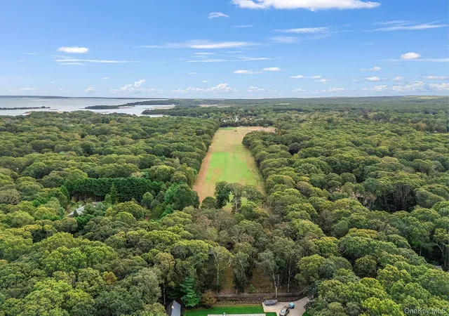 1st image of 43 Briarcroft Dr, East Hampton, NY 11937 | MLS# 958578