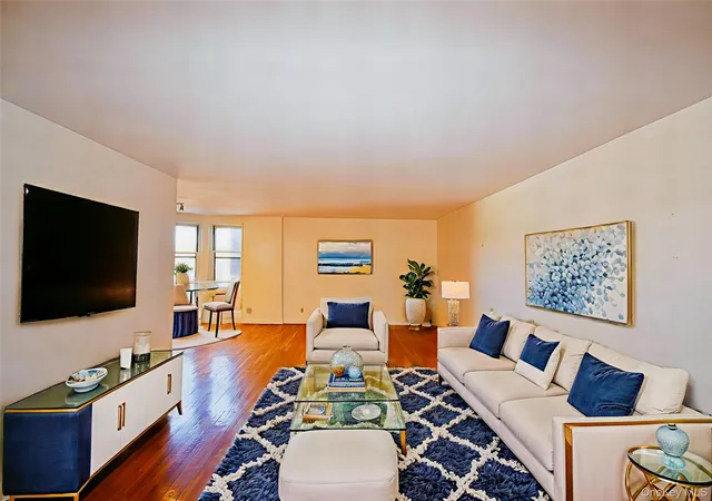 5th image of 1296 Midland Ave #5G, Yonkers, NY 10704 | MLS# 958593