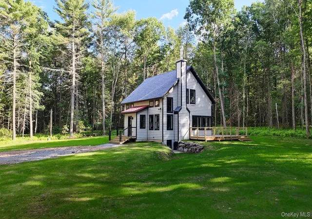 Homes for sale in Highland, NY | 76 Timber Lake Dr, Highland, NY 12732 | MLS# 958594